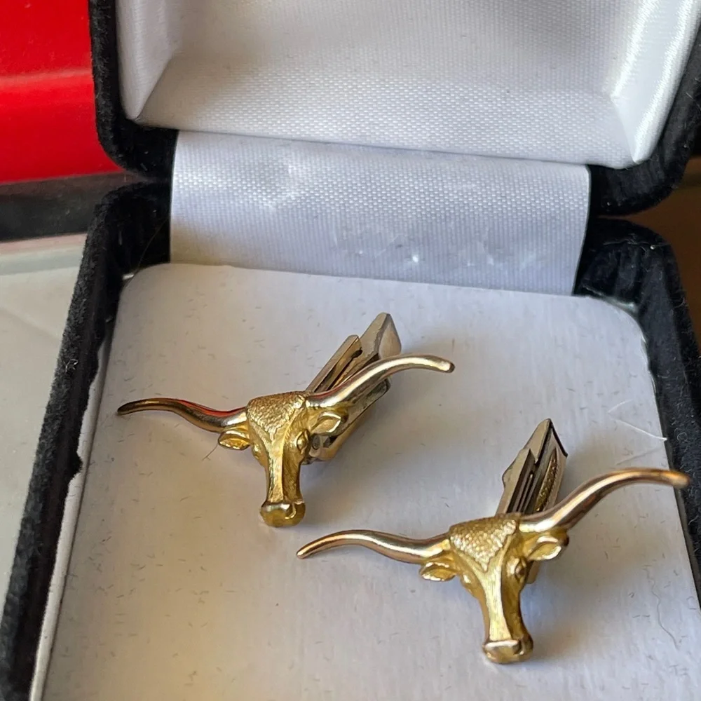 Vintage 1/20th 12K Gold Filled Longhorn Steer Head Cufflinks